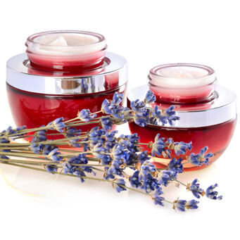 Gesichtscrème mit Lavendel